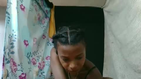 Snapshot of honeria98 chatting on 02-10-26, 07:01 honeria98 online show from 02-10-26, 07:01