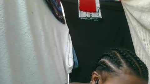 Snapshot of honeria98 chatting on 02-20-26, 05:48 honeria98 online show from 02-20-26, 05:48