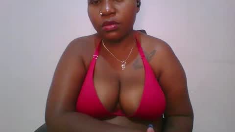 Snapshot of honey_beb chatting on 10-10-25, 11:09 honey_beb online show from 10-10-25, 11:09