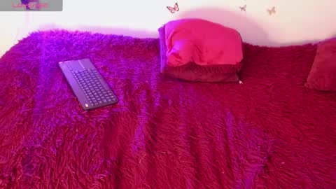Snapshot of honey_buns_1 chatting on 03-12-25, 02:23 mimi online show from 03-12-25, 02:23