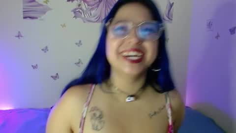Snapshot of honey_buns_1 chatting on 09-14-25, 11:09 mimi online show from 09-14-25, 11:09