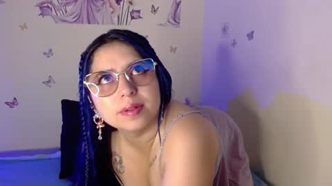 Snapshot of honey_buns_1 chatting on 09-30-25, 11:37 mimi online show from 09-30-25, 11:37