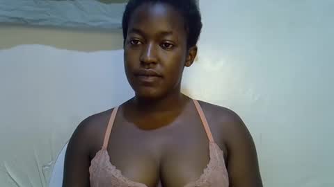 Snapshot of honey_dropp1 chatting on 05-26-26, 05:25 honey_dropp1 online show from 05-26-26, 05:25