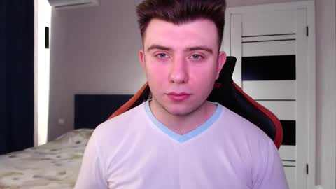 Wolfy online show from 03-13-26, 04:52