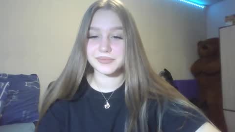 honey_lolaaa online show from 10-18-25, 03:35