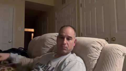 honey_man14 online show from 01-06-25, 04:26