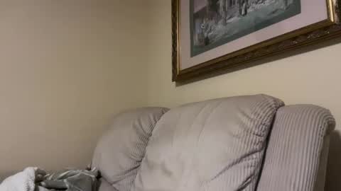 honey_man14 online show from 10-05-25, 11:08