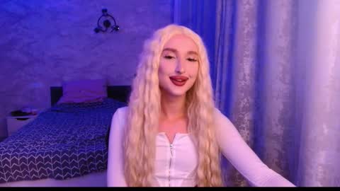 Snapshot of honey_sunset chatting on 09-22-25, 06:10 honey_sunset online show from 09-22-25, 06:10