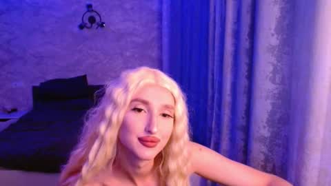 Snapshot of honey_sunset chatting on 09-29-25, 06:13 honey_sunset online show from 09-29-25, 06:13