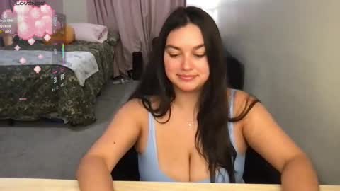 Tia online show from 09-20-25, 03:07