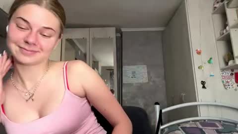 Klara online show from 07-12-26, 12:51