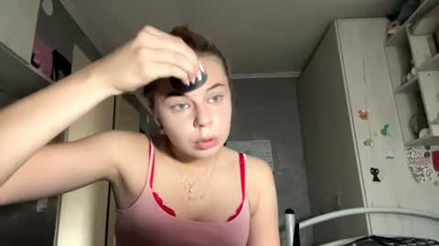 Klara online show from 07-14-26, 09:14