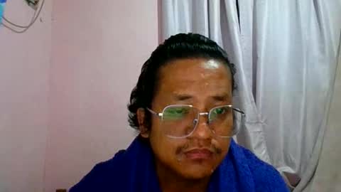 Snapshot of honeybee_xq chatting on 05-31-26, 02:24 Honeybee online show from 05-31-26, 02:24
