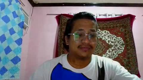 Snapshot of honeybee_xq chatting on 06-07-26, 03:27 Honeybee online show from 06-07-26, 03:27