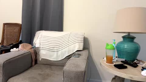 Honey online show from 02-15-25, 05:39