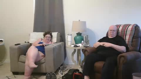 Honey online show from 02-26-25, 10:42