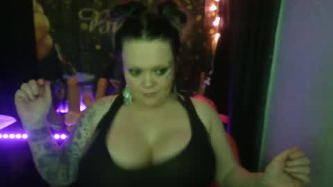 honeychambers online show from 04-02-26, 10:51