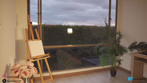 Snapshot of honeyco57 chatting on 01-06-25, 10:58 Jessie online show from 01-06-25, 10:58