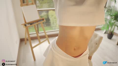 Snapshot of honeyco57 chatting on 02-03-25, 05:14 Jessie online show from 02-03-25, 05:14