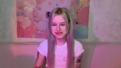 Lisa online show from 11-30-25, 04:27