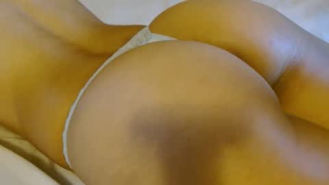 honeygoldenbaddie24 online show from 11-26-25, 08:43