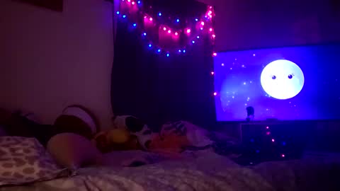 HoneyGrippa online show from 12-15-24, 07:57
