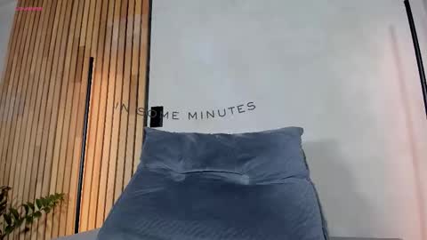 Sofia independent model online show from 11-16-25, 11:27