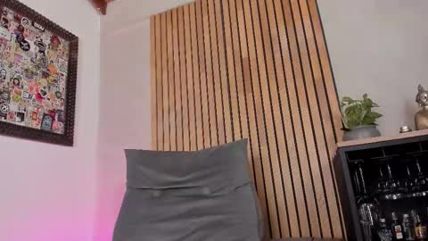 Sofia independent model online show from 03-21-26, 11:37