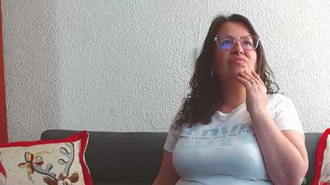 Snapshot of honeyhotpaty chatting on 12-08-24, 06:06 sofia online show from 12-08-24, 06:06