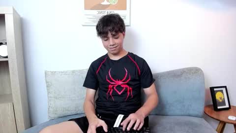 honeymoon_sariel online show from 11-27-25, 08:00