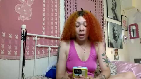 Snapshot of honeyruby chatting on 06-11-26, 03:32 Ruby Sparks online show from 06-11-26, 03:32