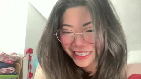 Snapshot of honeysunshineneko chatting on 02-20-26, 04:29 HoneySunshineNeko online show from 02-20-26, 04:29