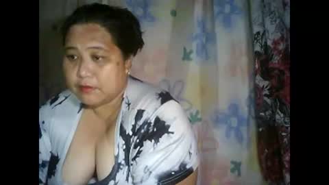 Snapshot of honeyvonz chatting on 02-04-26, 09:09 Merry online show from 02-04-26, 09:09