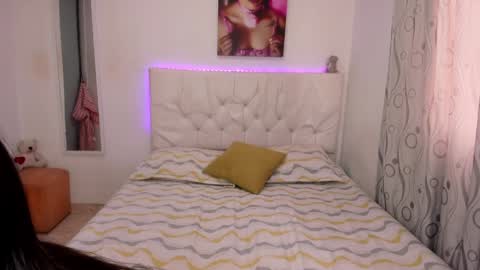 Snapshot of honney_bunny1 chatting on 01-30-25, 04:13 Andrea online show from 01-30-25, 04:13