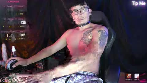 Snapshot of honter20 chatting on 07-12-26, 09:11 robiin online show from 07-12-26, 09:11