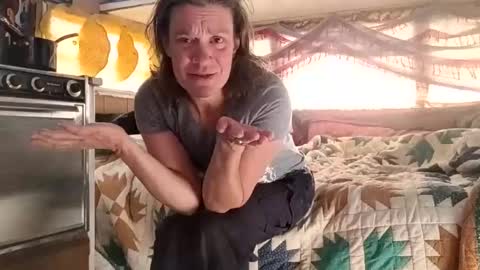 Snapshot of hoodoou chatting on 01-06-26, 04:21 hoodoou online show from 01-06-26, 04:21