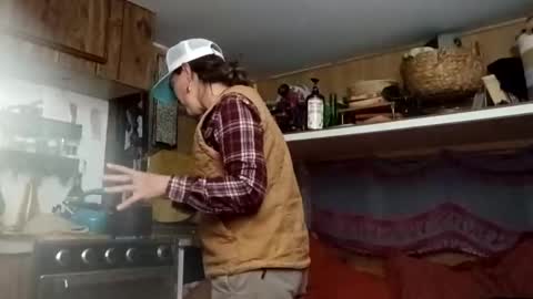 Snapshot of hoodoou chatting on 02-01-26, 01:26 hoodoou online show from 02-01-26, 01:26