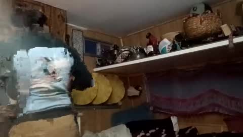 Snapshot of hoodoou chatting on 02-09-26, 01:31 hoodoou online show from 02-09-26, 01:31