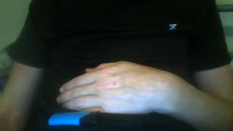 Snapshot of hooper37 chatting on 01-04-25, 12:27 Hooper39 online show from 01-04-25, 12:27