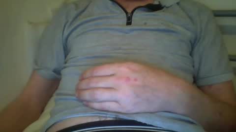 Snapshot of hooper37 chatting on 02-02-25, 11:42 Hooper39 online show from 02-02-25, 11:42