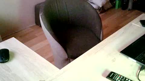 Snapshot of hoops891 chatting on 10-05-25, 02:04 Hoops891 online show from 10-05-25, 02:04