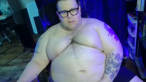 Snapshot of hoosierdaddyxl chatting on 02-12-26, 07:31 Sir online show from 02-12-26, 07:31