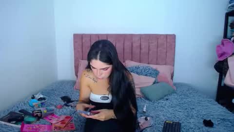 Snapshot of hoot_alicee chatting on 12-22-25, 08:50 ONLYFANS online show from 12-22-25, 08:50