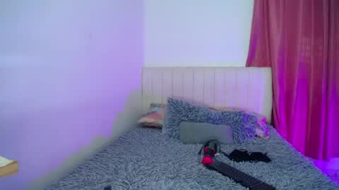 Snapshot of hoot_alicee chatting on 06-13-26, 08:51 ONLYFANS online show from 06-13-26, 08:51