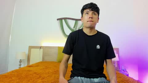 hoot_booys_ online show from 04-04-26, 09:23