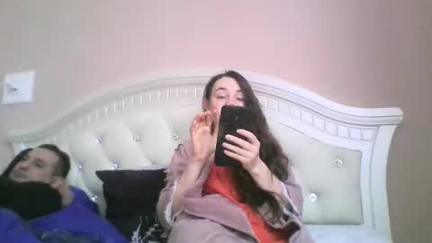 Snapshot of hootloove69 chatting on 12-21-25, 08:32 hootloove69 online show from 12-21-25, 08:32