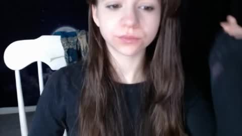 Snapshot of hope_xo chatting on 10-19-25, 12:39 Hope online show from 10-19-25, 12:39