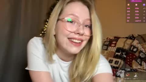 Snapshot of horney_audrey chatting on 12-08-24, 11:29 Audrey online show from 12-08-24, 11:29