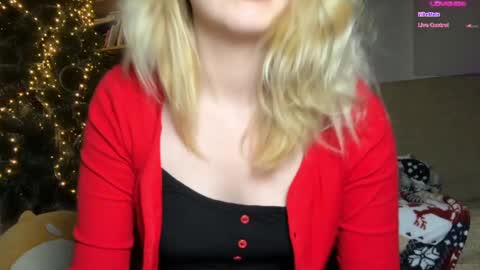 Snapshot of horney_audrey chatting on 12-27-24, 03:31 Audrey online show from 12-27-24, 03:31