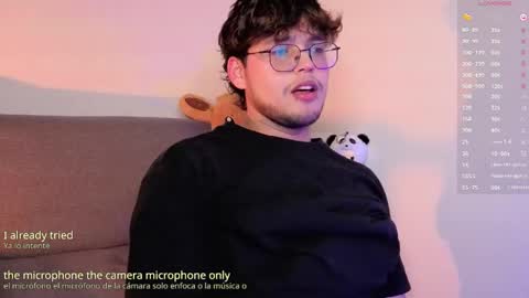 Snapshot of hornsgoat_ chatting on 04-16-26, 10:01 Eduardo online show from 04-16-26, 10:01